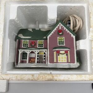 Lemax 1991 Christmas Village House Lighted Victorian Style Home with Wreath